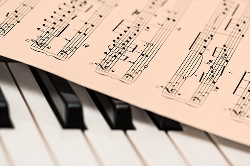 Cours de musique : quel est l'âge idéal pour apprendre le piano